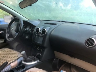 13年日产逍客SUV