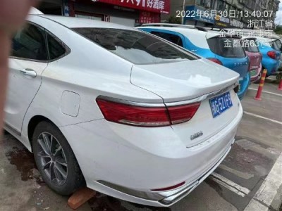 21年吉利博瑞小型车