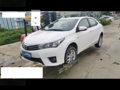 14年丰田卡罗拉小型车