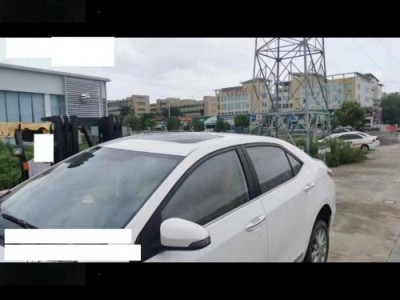14年丰田卡罗拉小型车