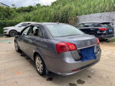 11年别克凯越小型车