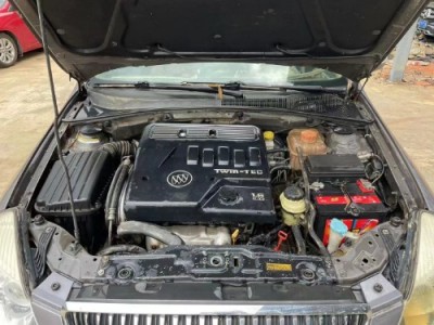 11年别克凯越小型车