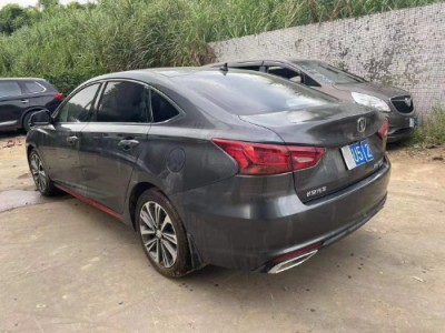 21年长安锐程CC中型车
