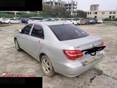 14年丰田花冠小型车