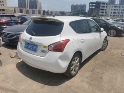 14年日产骐达小型车