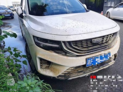 20年吉利豪越SUV