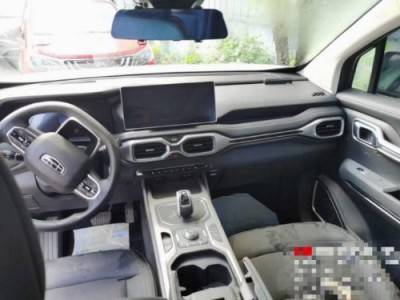 20年吉利豪越SUV