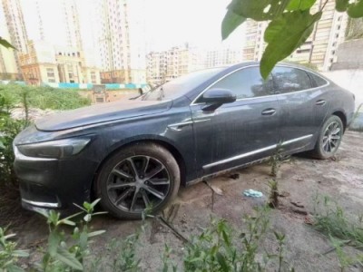 20年别克君越小型车