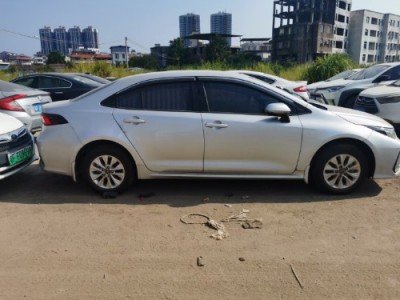 22年宝马宝马3系小型车