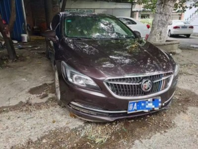 18年别克君越小型车