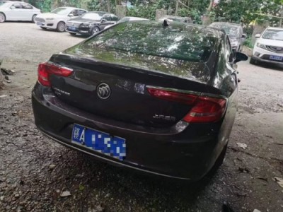 18年别克君越小型车