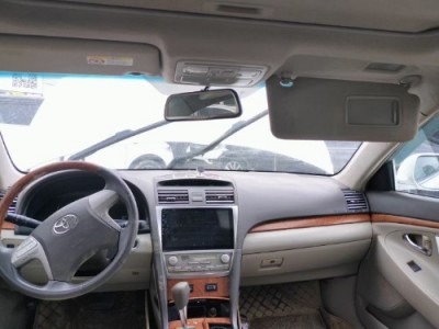 12年丰田凯美瑞小型车
