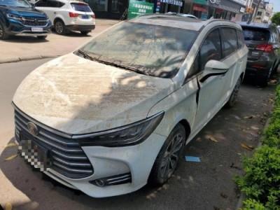 19年比亚迪宋SUV