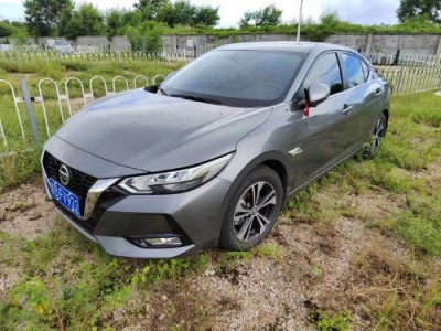 22年日产轩逸中型车