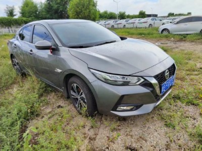 22年日产轩逸中型车