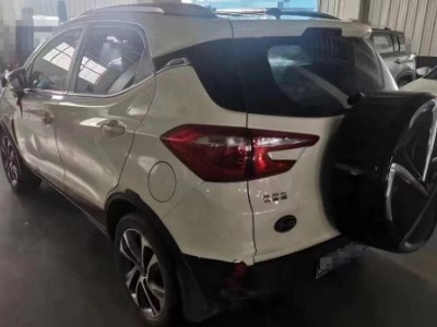 17年比亚迪元SUV