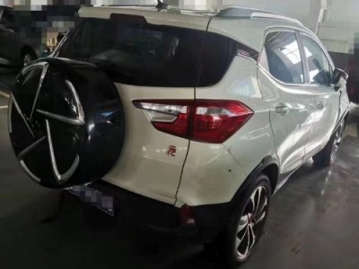 17年比亚迪元SUV
