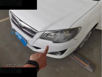 15年丰田花冠小型车
