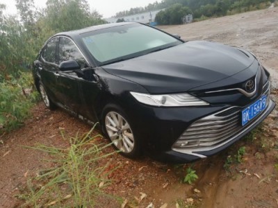 19年丰田凯美瑞中型车