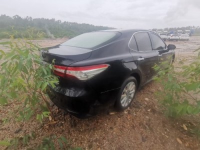 19年丰田凯美瑞中型车