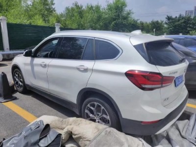 22年宝马宝马X1SUV