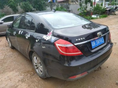 15年吉利帝豪小型车