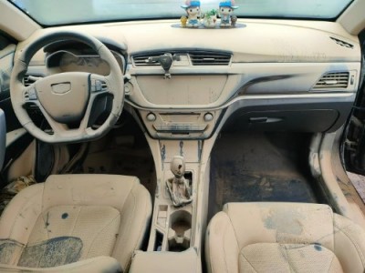 17年吉利帝豪小型车