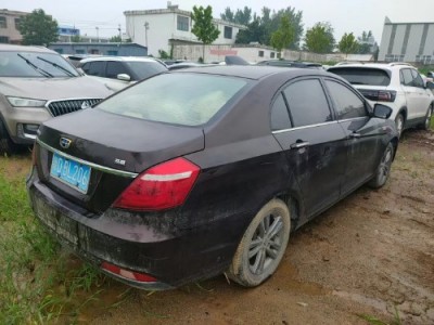 17年吉利帝豪小型车