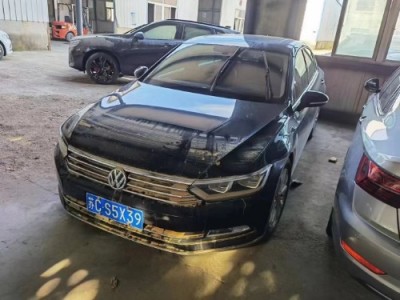 20年大众迈腾中型车
