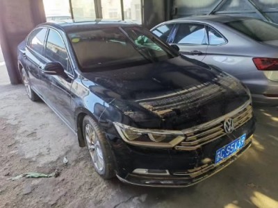 20年大众迈腾中型车