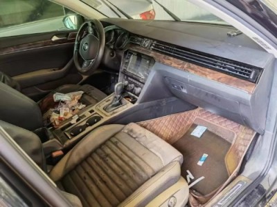20年大众迈腾中型车