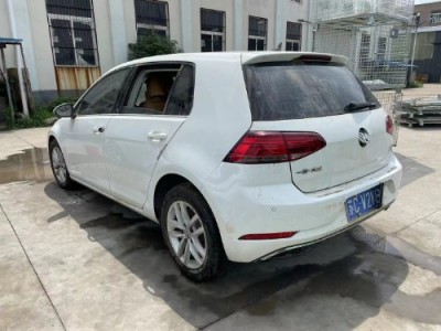 19年大众高尔夫小型车