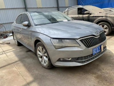 19年斯柯达速派小型车