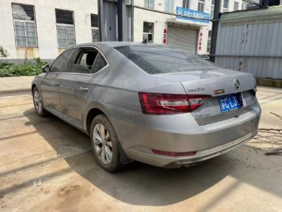 19年斯柯达速派小型车