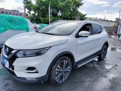 20年日产逍客SUV