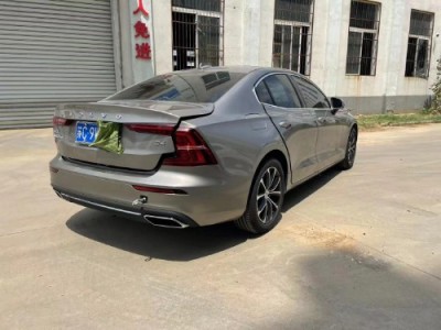 22年沃尔沃沃尔沃S60中型车