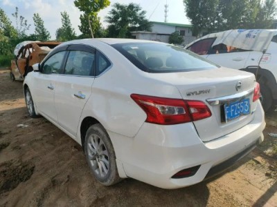19年日产轩逸小型车