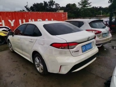 20年丰田雷凌中型车