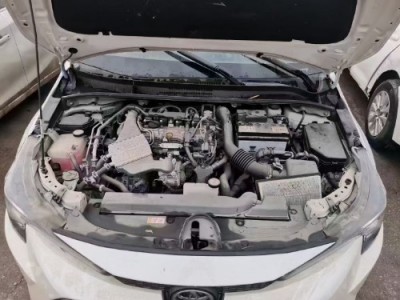 20年丰田雷凌中型车