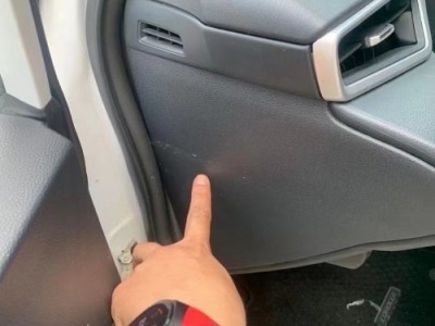 21年丰田卡罗拉小型车
