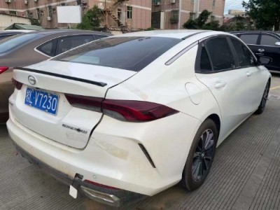 21年广汽传祺影豹小型车