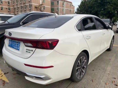 21年起亚起亚K3小型车