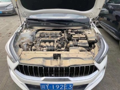 21年起亚起亚K3小型车