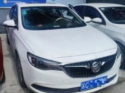 18年别克英朗小型车
