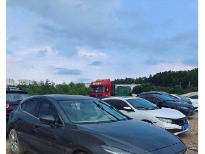 17年马自达马自达3 昂克赛拉小型车