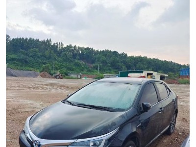 18年丰田卡罗拉小型车