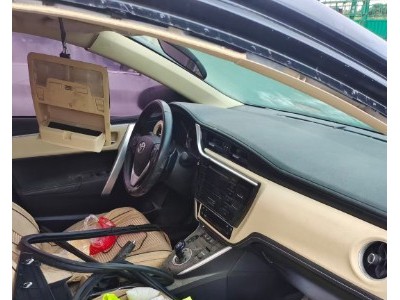 18年丰田卡罗拉小型车