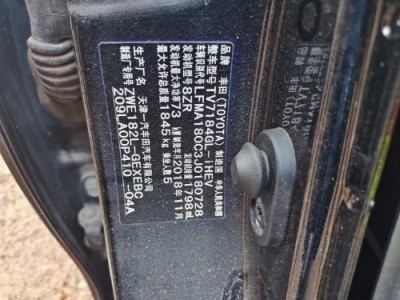 18年丰田卡罗拉小型车
