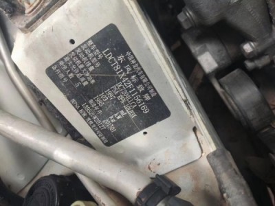 15年标致标致308中型车