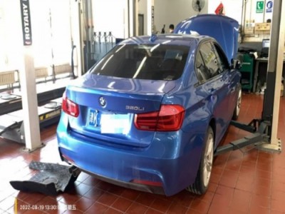 18年宝马宝马3系小型车